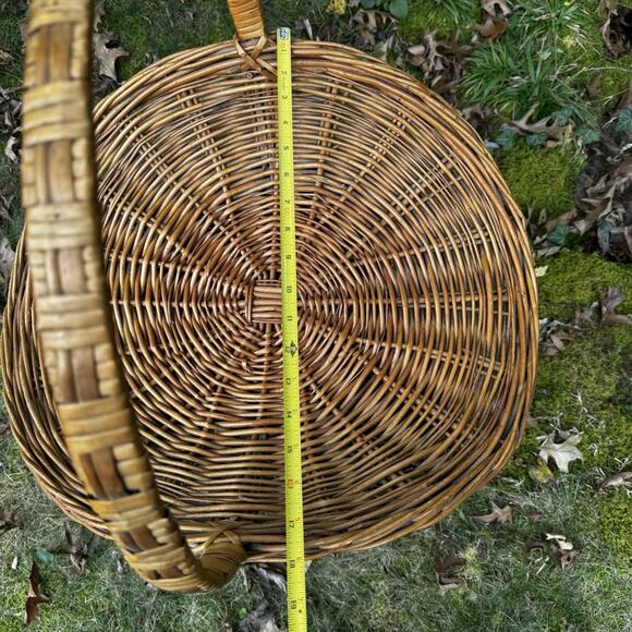 Wicker Gathering Basket Flowers Herbs Brown 18" x 21" X 17" Country Farm Vintage - Picture 11 of 11